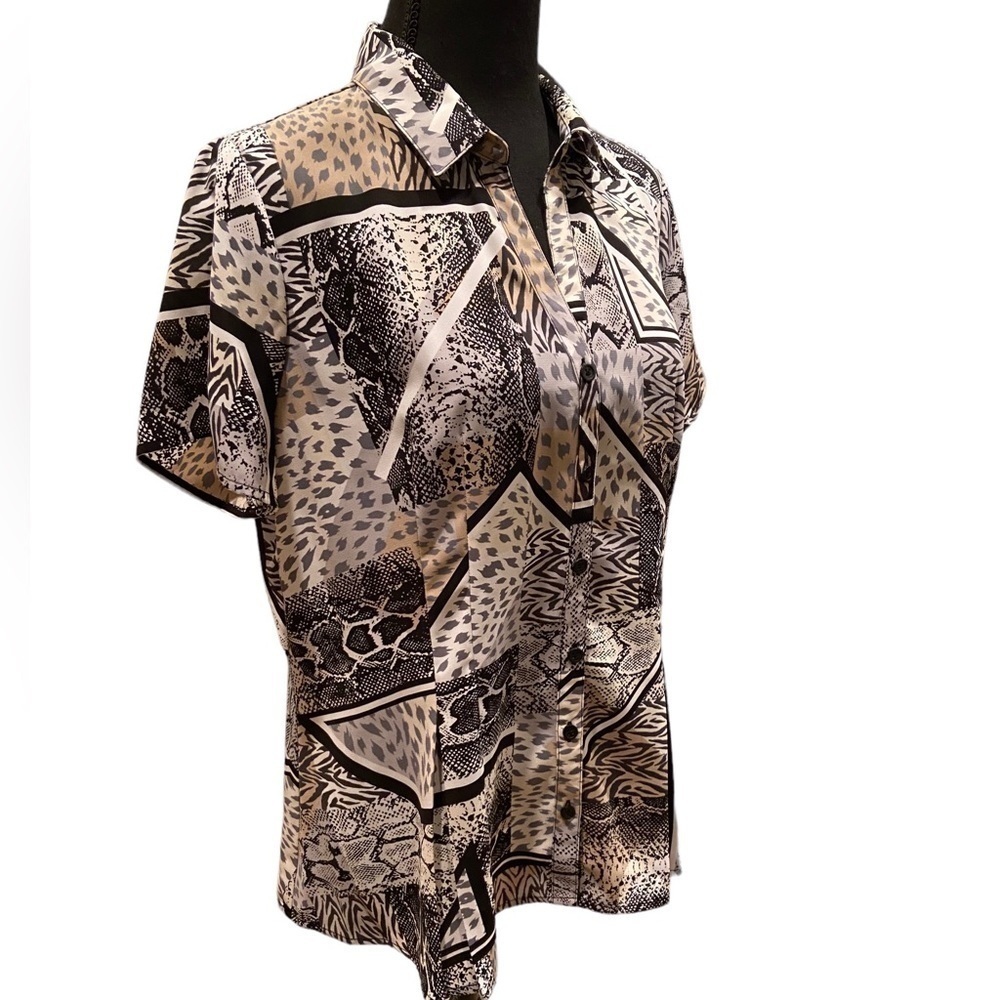 DANA Bachman Button Down Blouse Animal Print